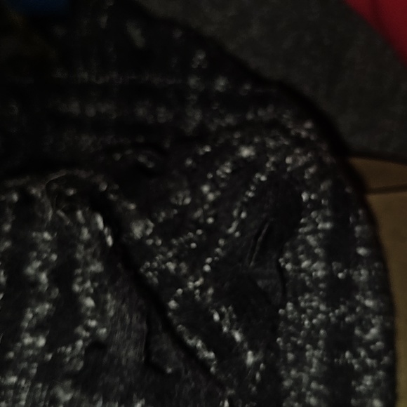 Unique Cardigan by Simon Chang - Picture 8 of 8